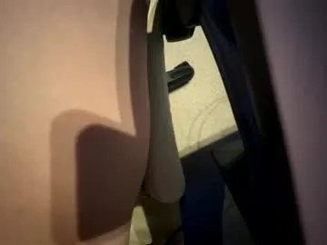 dreamsgirl18 – webcam model profile photo Image 12