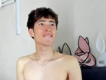 crismens – webcam model profile photo Image 15