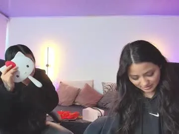 laylakitten4 – webcam model profile photo Image 2