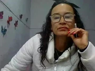 Mya – webcam model profile photo Image 14