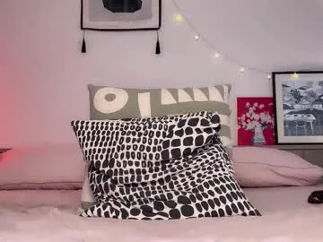 miya_shake – webcam model profile photo Image 14