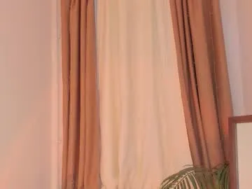 littlejennifer18 – webcam model profile photo Image 15