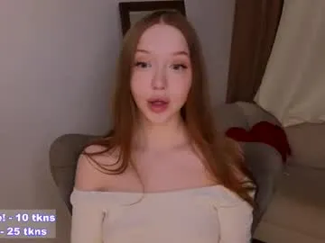 littlejennifer18 – webcam model profile photo Image 3