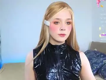 alliceredfox – webcam model profile photo Image 17