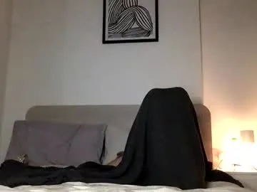 petites_perles – webcam model profile photo Image 3