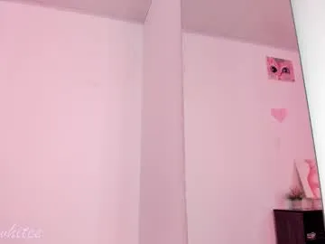 loving_ladies – webcam model profile photo Image 16