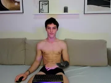 mattiestreams69 – webcam model profile photo Image 2