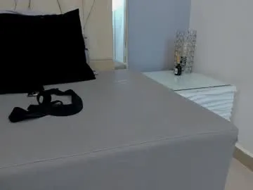 straight__friends – webcam model profile photo Image 16