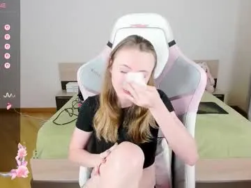 loving_ladies – webcam model profile photo Image 10