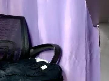 loving_ladies – webcam model profile photo Image 12