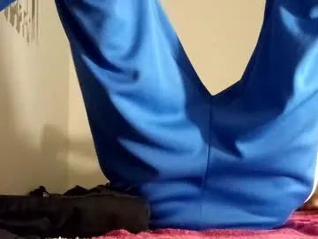 loving_ladies – webcam model profile photo Image 2