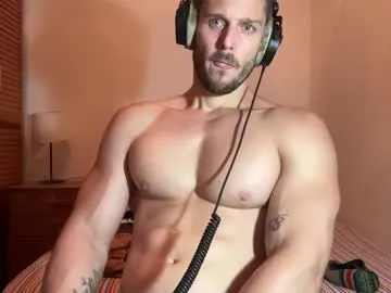 straight__friends – webcam model profile photo Image 17