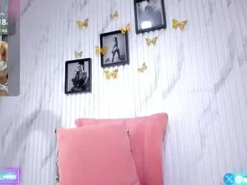 sexxxsirens – webcam model profile photo Image 4