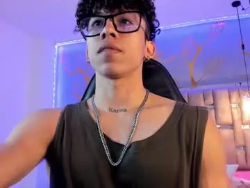 boy_jerry – webcam model profile photo Image 18