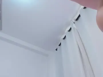 loving_ladies – webcam model profile photo Image 8