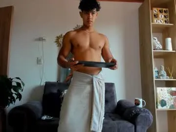 crismens – webcam model profile photo Image 14