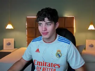 cumhere999 – webcam model profile photo Image 6