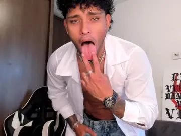 alexwos – webcam model profile photo Image 16