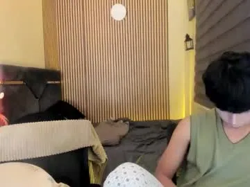 petites_perles – webcam model profile photo Image 13