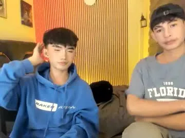 petites_perles – webcam model profile photo Image 19