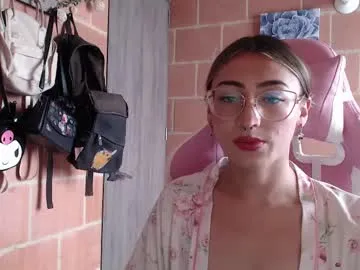 sexxxsirens – webcam model profile photo Image 12