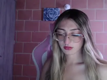 sexxxsirens – webcam model profile photo Image 14