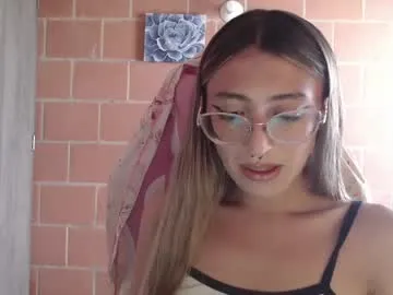 sexxxsirens – webcam model profile photo Image 18