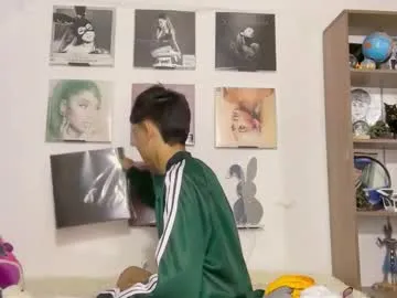 your_dolls – webcam model profile photo Image 11