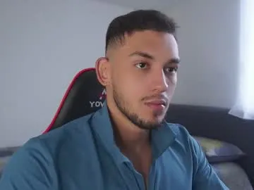 angelsofaurora – webcam model profile photo Image 12