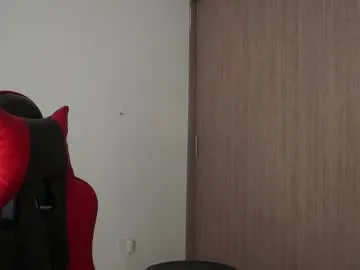 angelsofaurora – webcam model profile photo Image 13