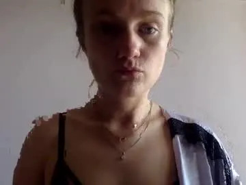 kira0541 – webcam model profile photo Image 5