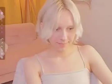 lavetax – webcam model profile photo Image 14