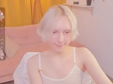 lavetax – webcam model profile photo Image 15