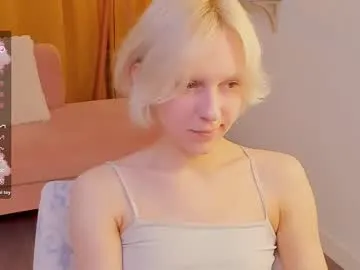 lavetax – webcam model profile photo Image 6