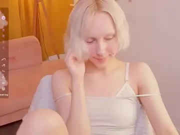 lavetax – webcam model profile photo Image 9