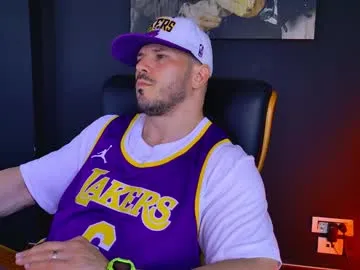 mattiestreams69 – webcam model profile photo Image 3