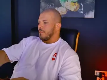 mattiestreams69 – webcam model profile photo Image 7