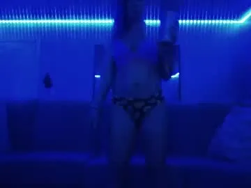 magical_mermaids – webcam model profile photo Image 2