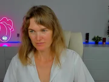 loving_ladies – webcam model profile photo Image 3