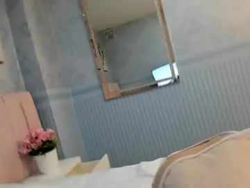 anni_petite_ Image 5