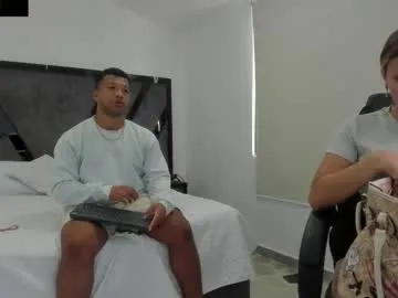 pinkypuppa – webcam model profile photo Image 14