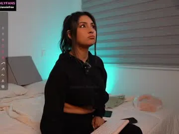 realtryit – webcam model profile photo Image 15