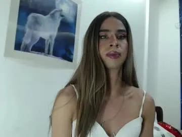 lavetax – webcam model profile photo Image 2