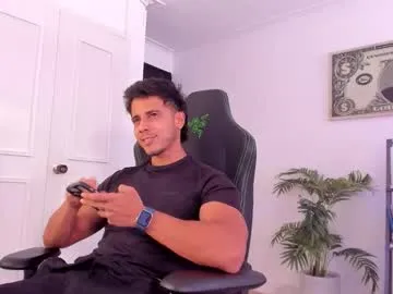 lary_holly – webcam model profile photo Image 10