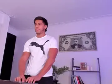 lary_holly – webcam model profile photo Image 12