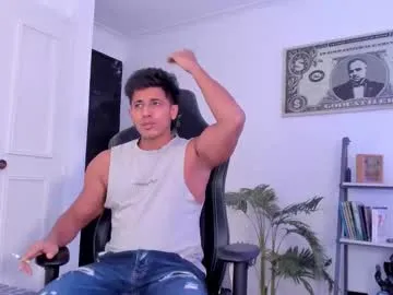 lary_holly – webcam model profile photo Image 2