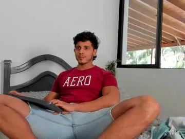 lary_holly – webcam model profile photo Image 5