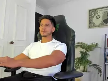 lary_holly – webcam model profile photo Image 8