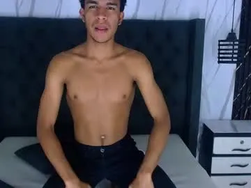 aston_vera – webcam model profile photo