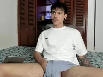 lary_holly – webcam model profile photo Image 13